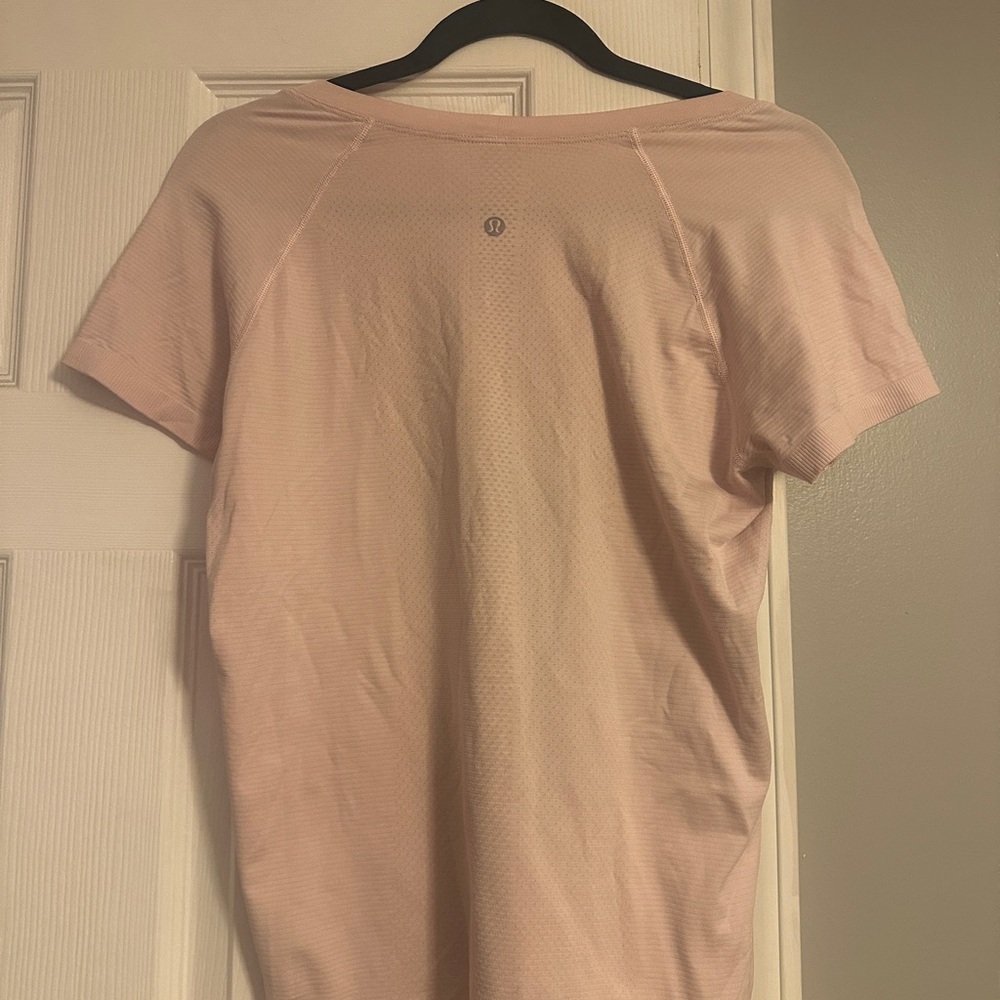 Lululemon Swiftly Tech Tee Race Length - image 2